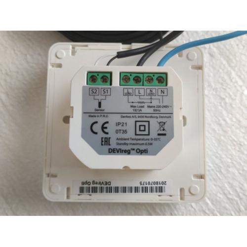Терморегулятор програмний DEVIreg Opti Терморегулятор програмний DEVIreg Opti