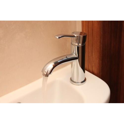 Змішувач для умивальника Imprese Novako 05200