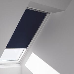 Штора затеняющая на мансардные окна на крючках Velux RHZ 4219