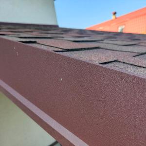 Торцева планка для бітумної черепиці (вітрова планка) 2м