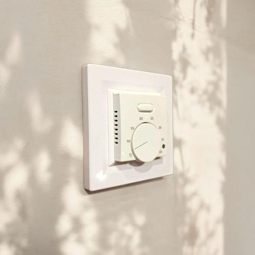 Терморегулятор механический для теплого пола Castle AC308H (Asfora) белый Терморегулятор механический для теплого пола Castle AC308H (Asfora) белый