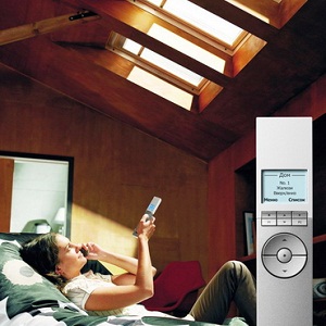 Fakro мансардные окна с электроприводом